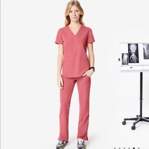 NWOT FIGS Quartz Scrub Set M